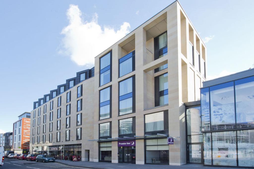 Premier Inn Edinburgh Royal Mile