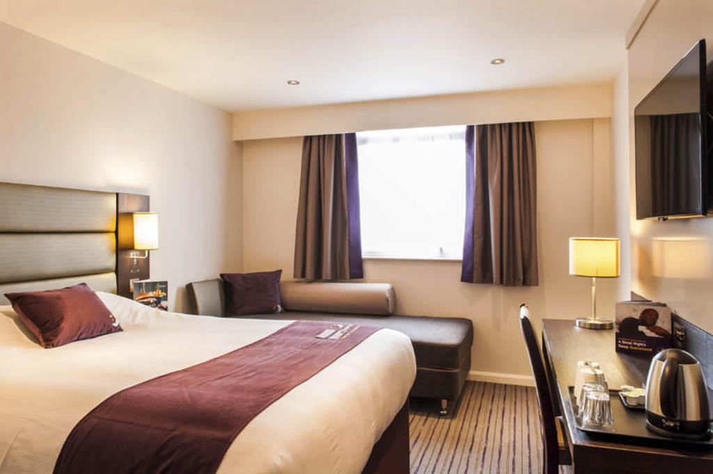 Premier Inn Manchester City Centre - Portland Street