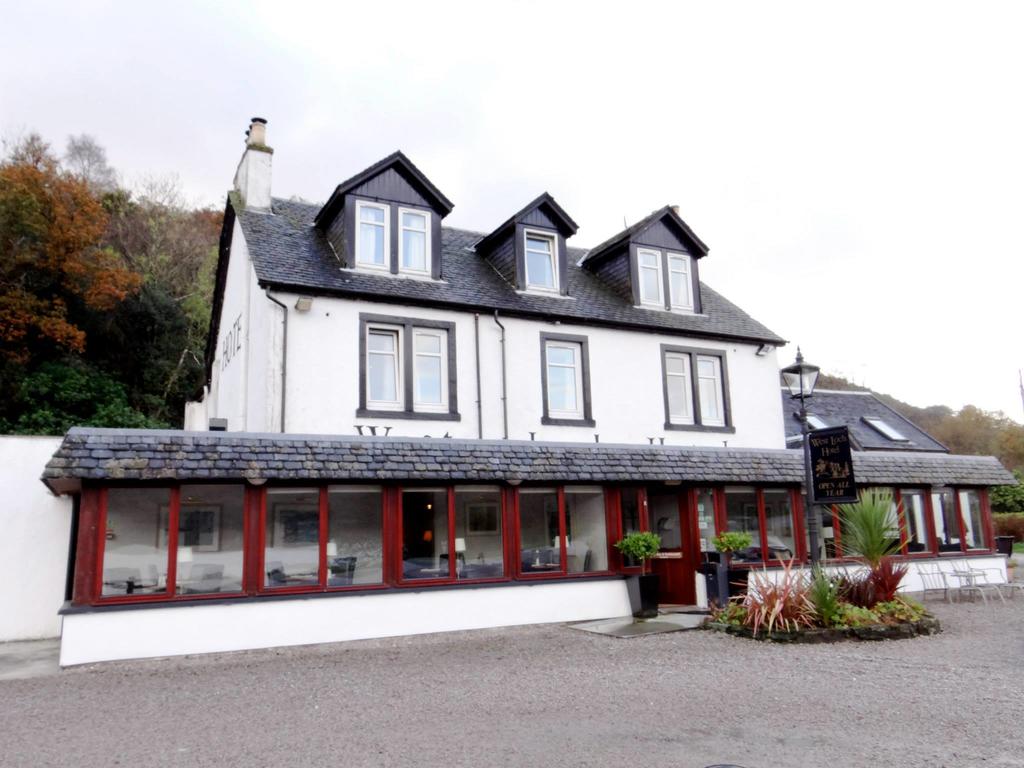 West Loch Hotel