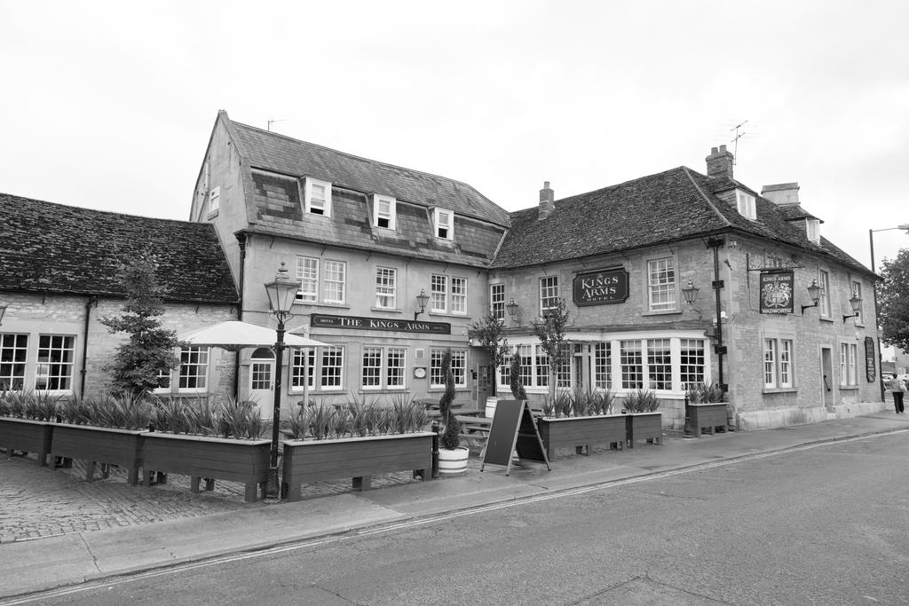 The Kings Arms Hotel - Inn