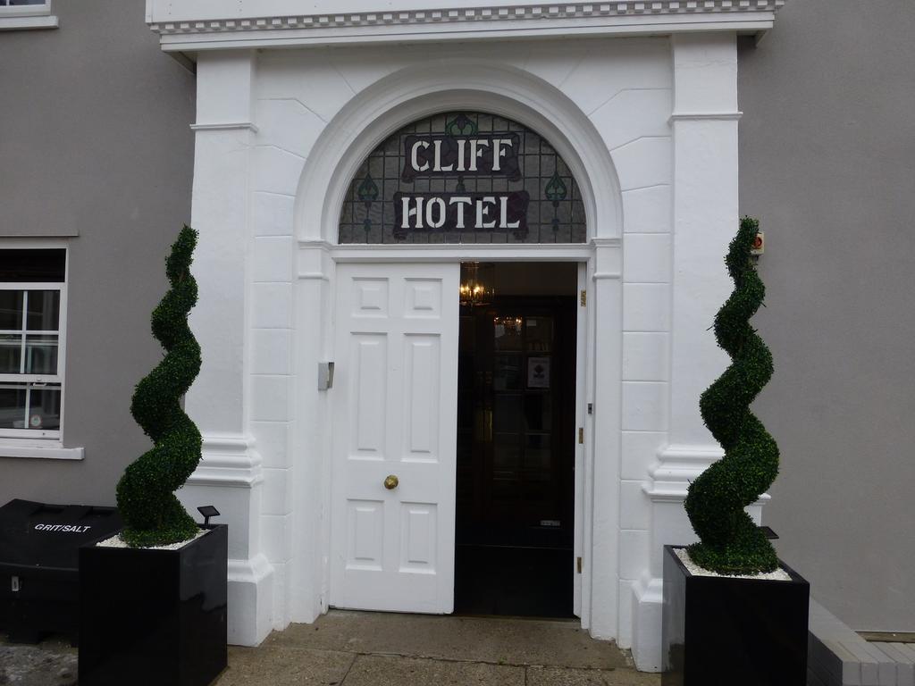 Cliff Hotel