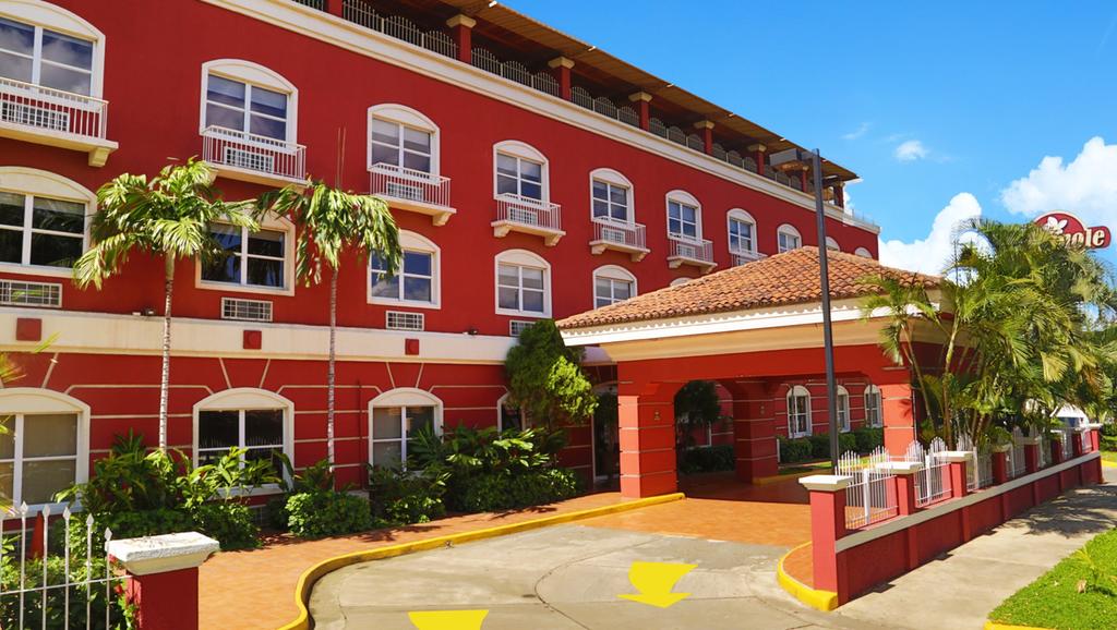 Seminole Plaza Hotel