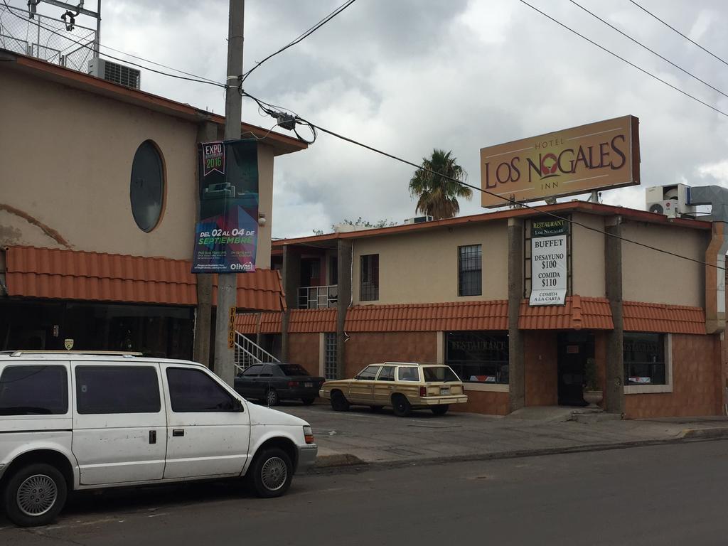 Los Nogales Inn