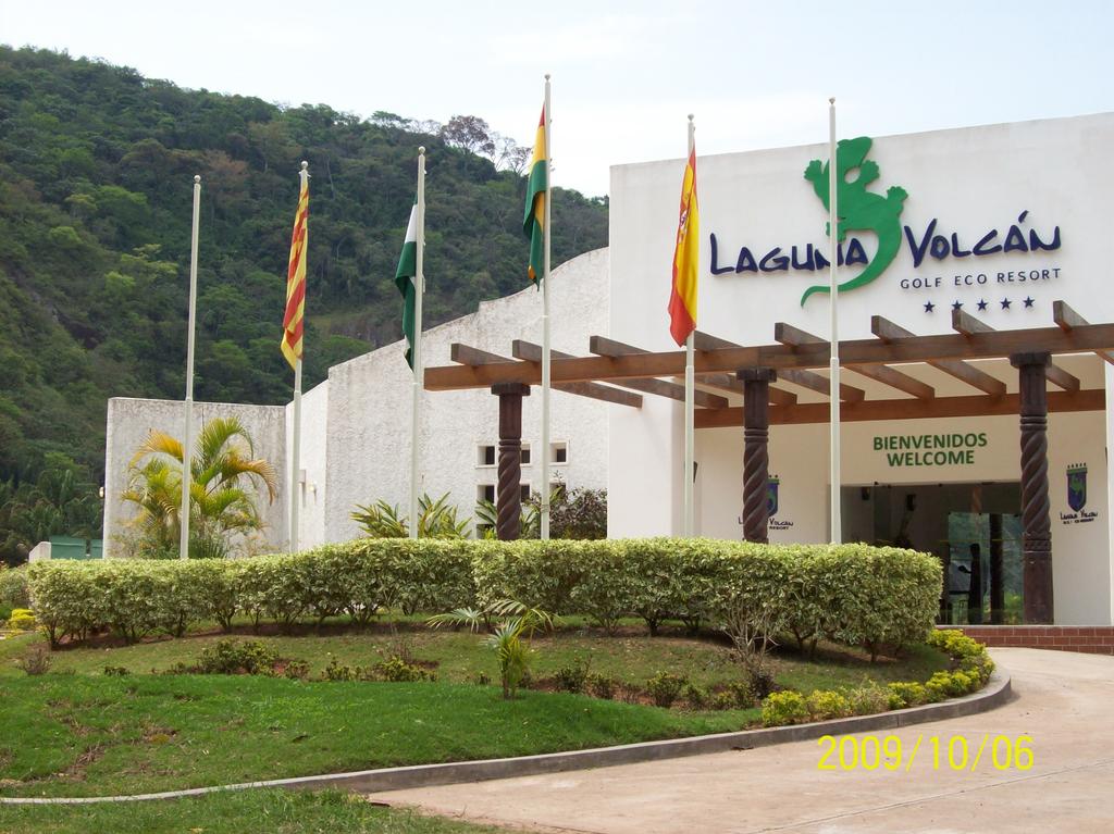 Hotel Laguna Volcan Eco Resort