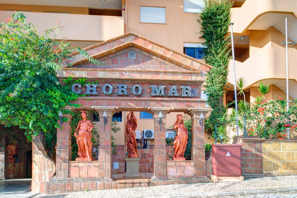 Choromar Apartments