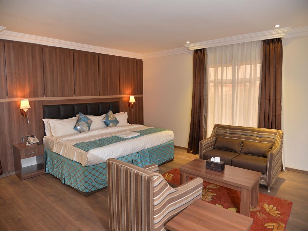 Grand Pela Hotel and Suites