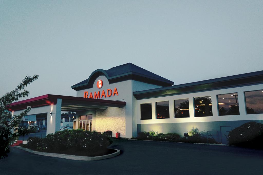 Ramada Kingston Hotel and Conference Center