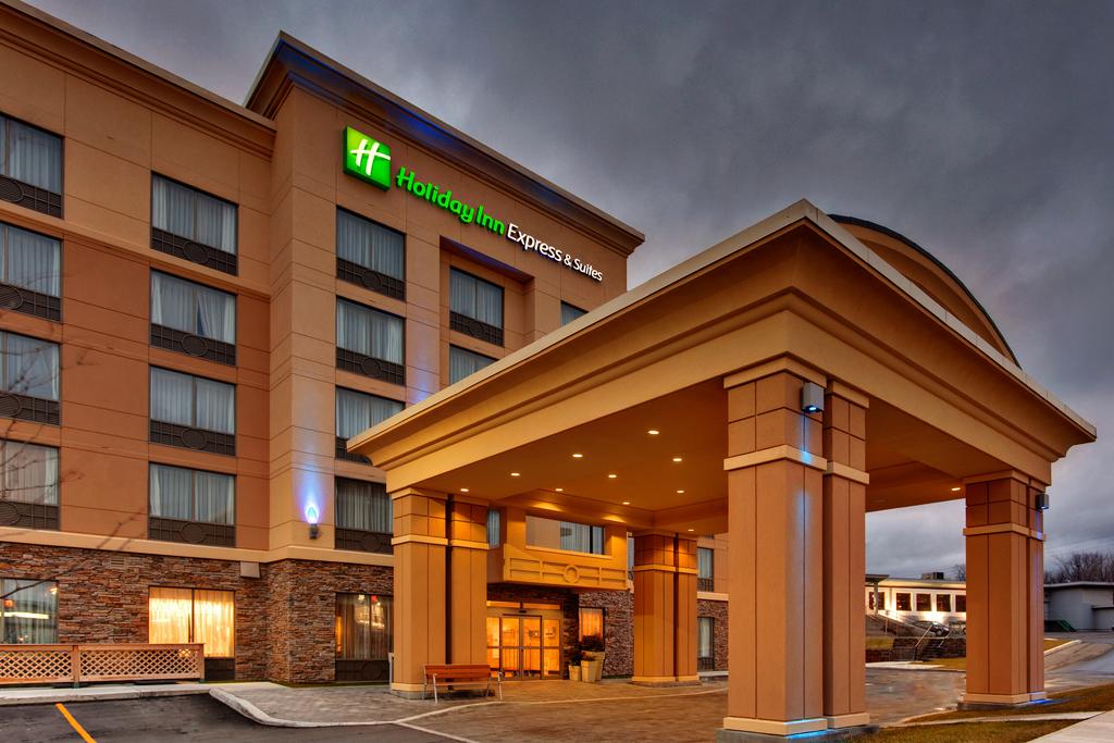 Holiday Inn Express Suites Kingston