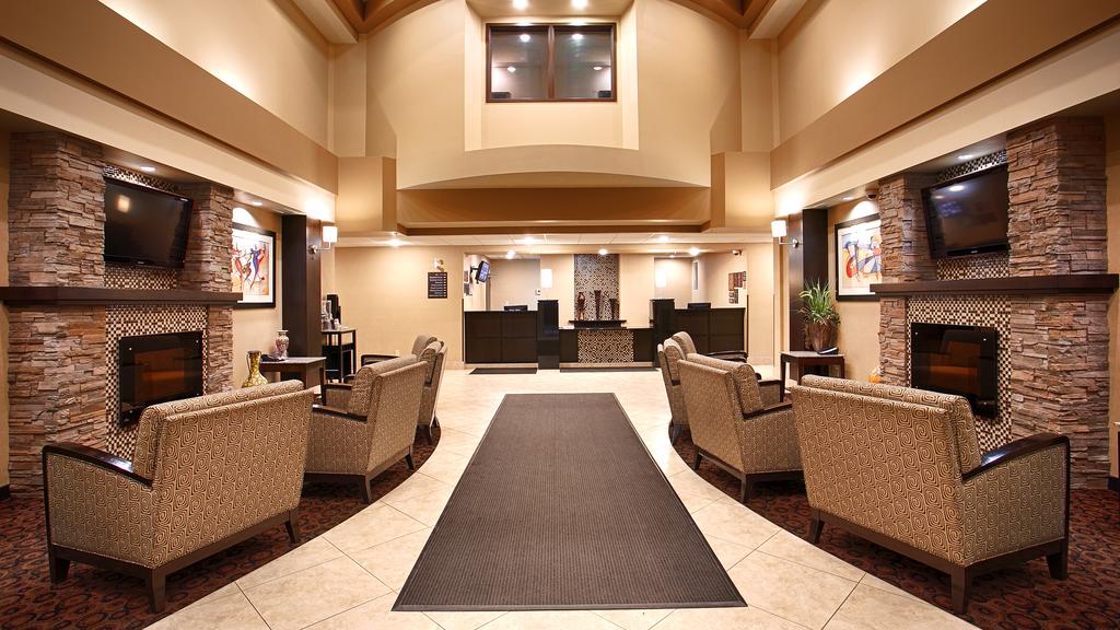 BEST WESTERN PLUS South Edmonton Inn and Suites