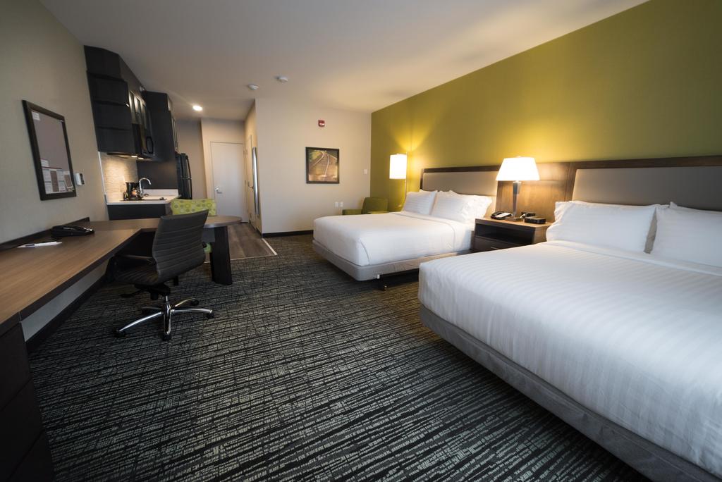 Candlewood Suites Edmonton West