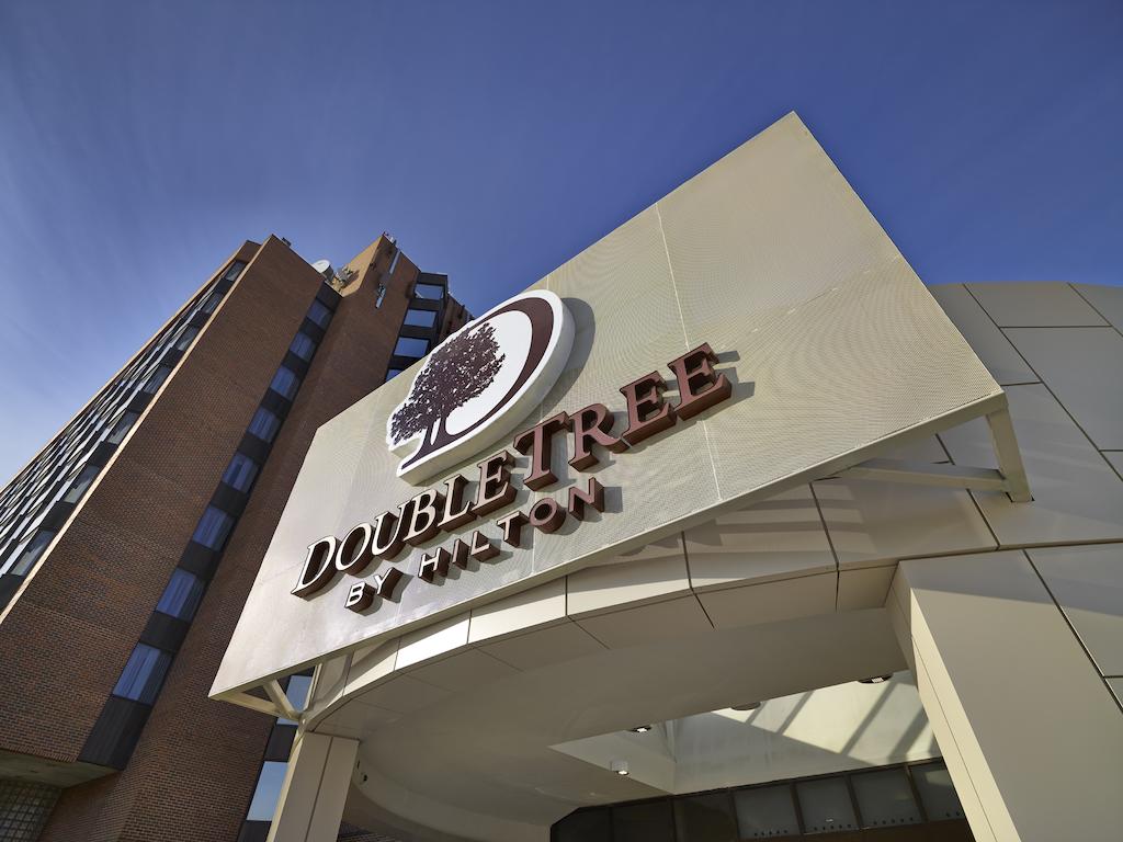 DoubleTree by Hilton West Edmonton