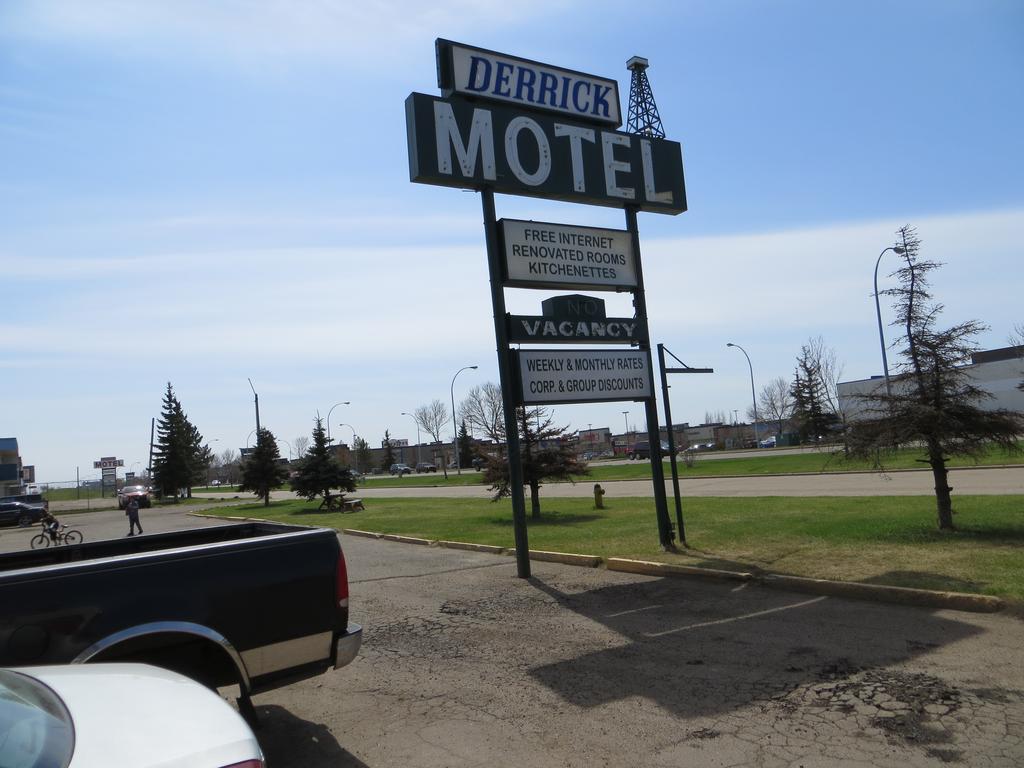 Derrick Motel