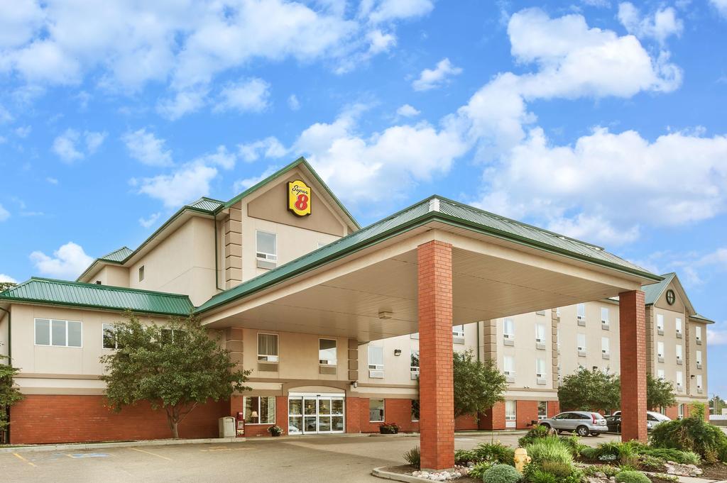 Super 8 Hotel Edmonton South