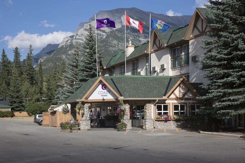 Coast Canmore Hotel and Conference Centre