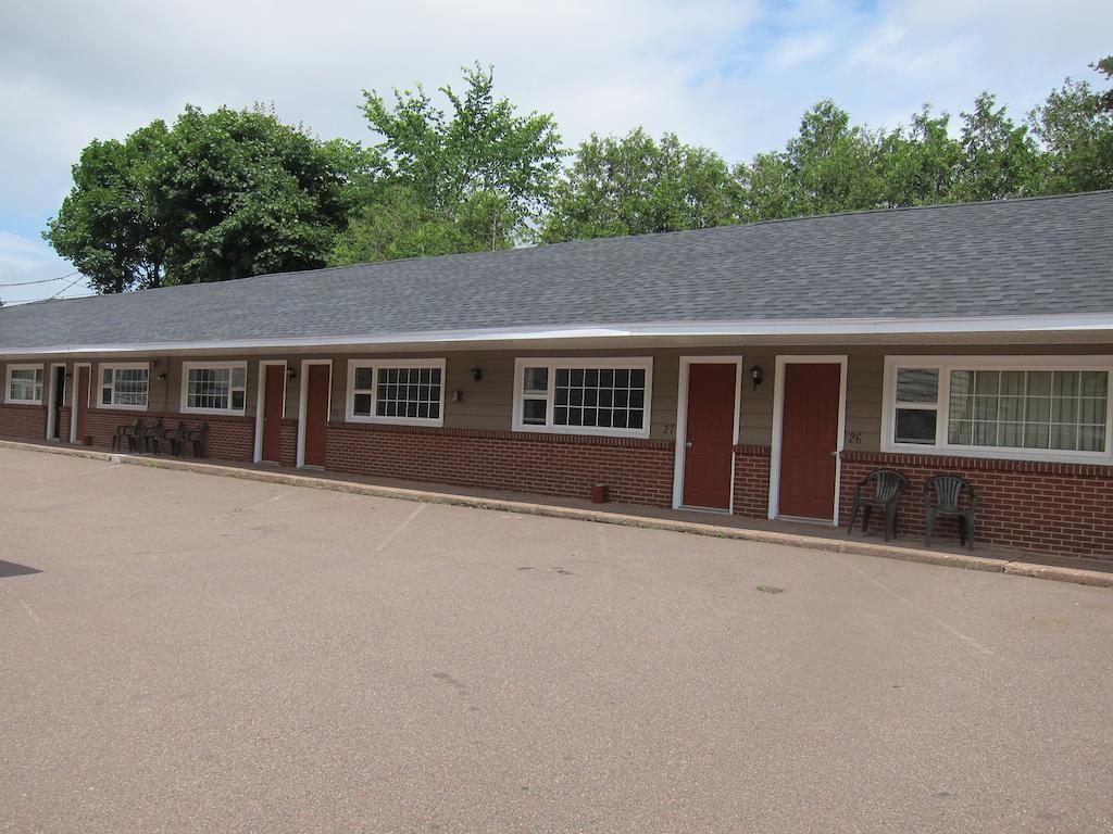 Stonehouse Motel and Restaurant