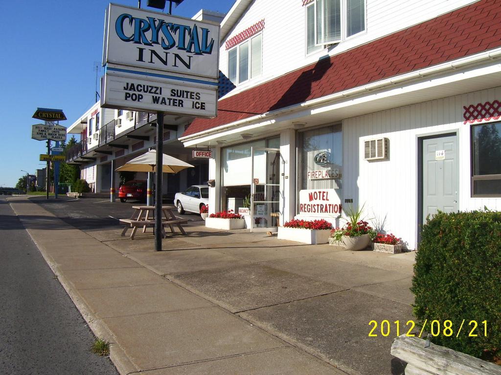 The Crystal Inn on the Parkway