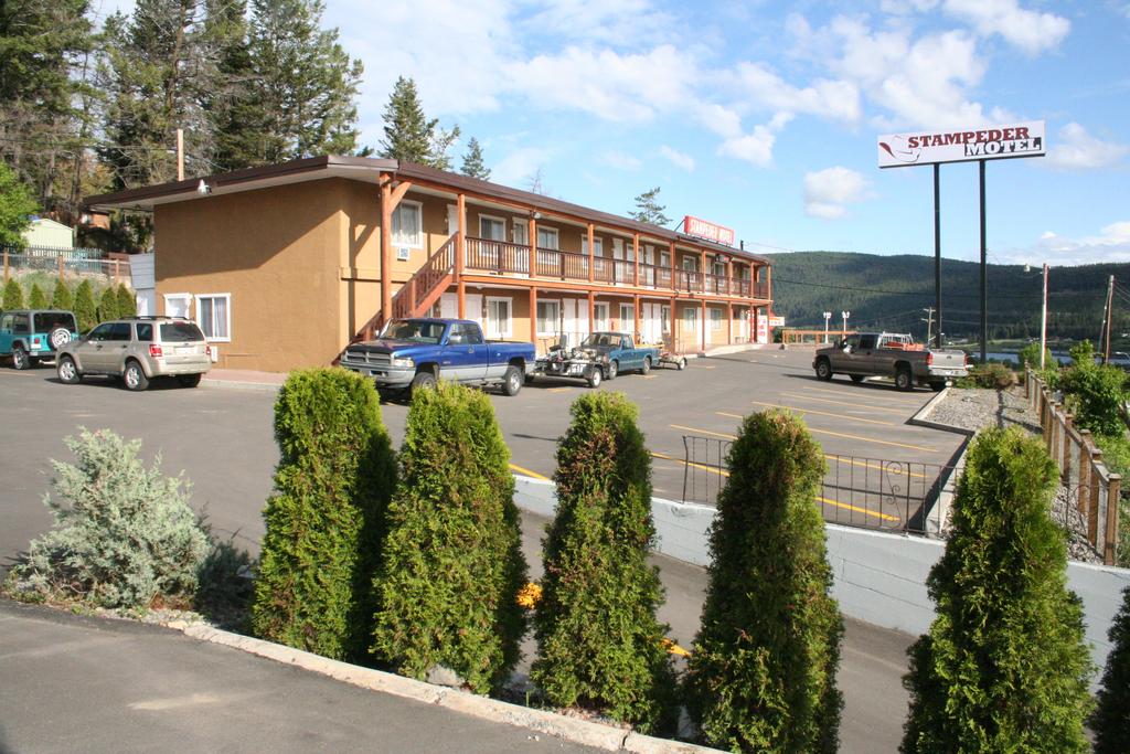 Stampeder Motel