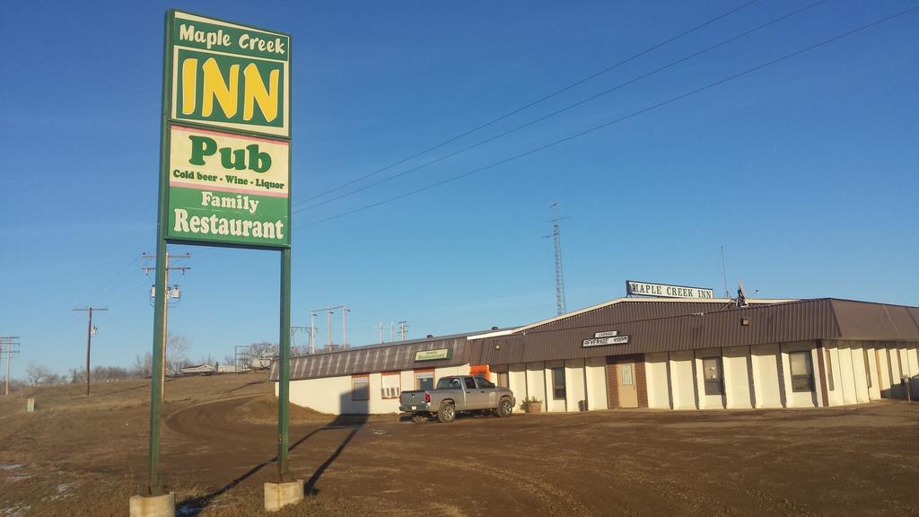 Maple Creek Motor Inn