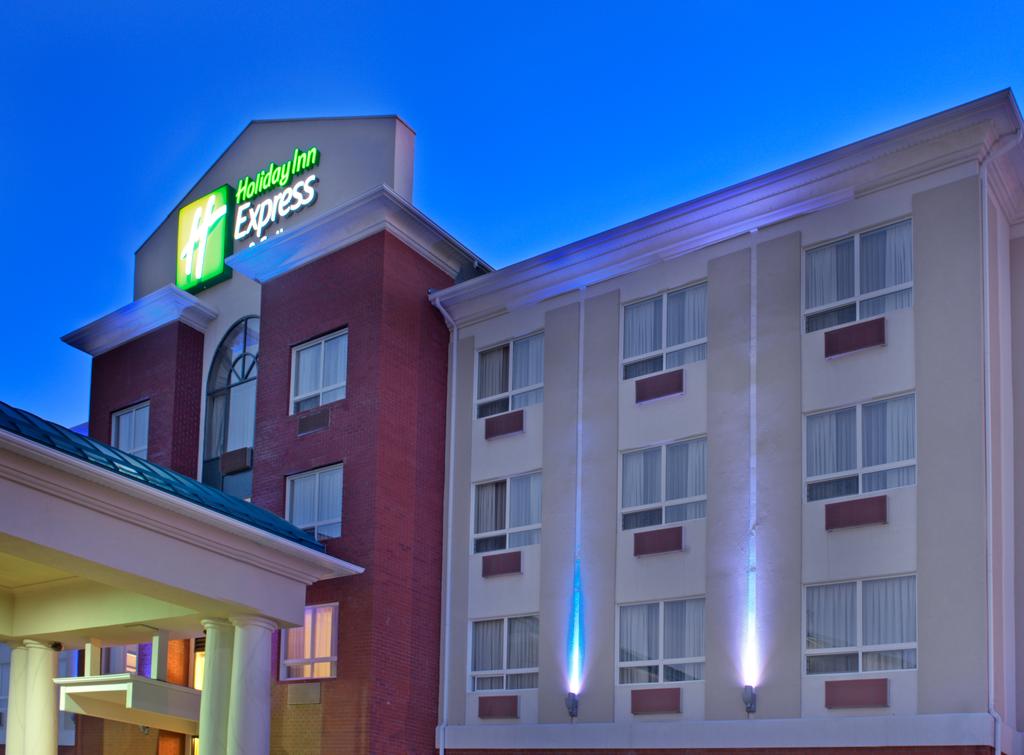 Holiday Inn Exp Stes Edson