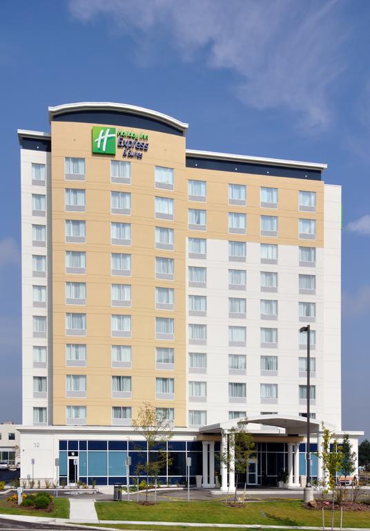 Holiday Inn Express Suites Markham