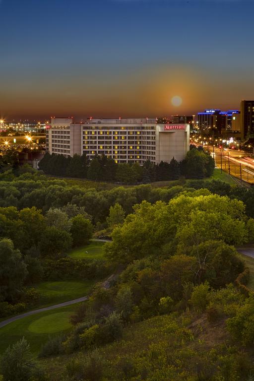 Toronto Airport Marriott Hotel