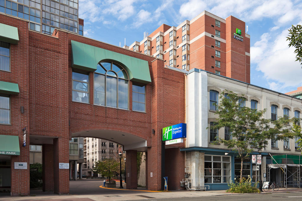 Holiday Inn Express Downtown