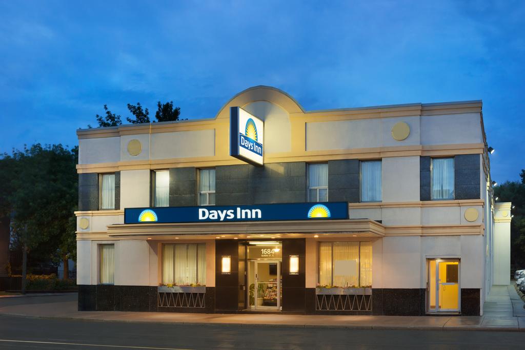 Days Inn Toronto East Beaches