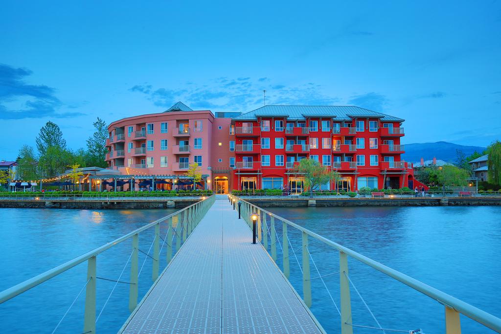 Manteo Resort Waterfront Hotel