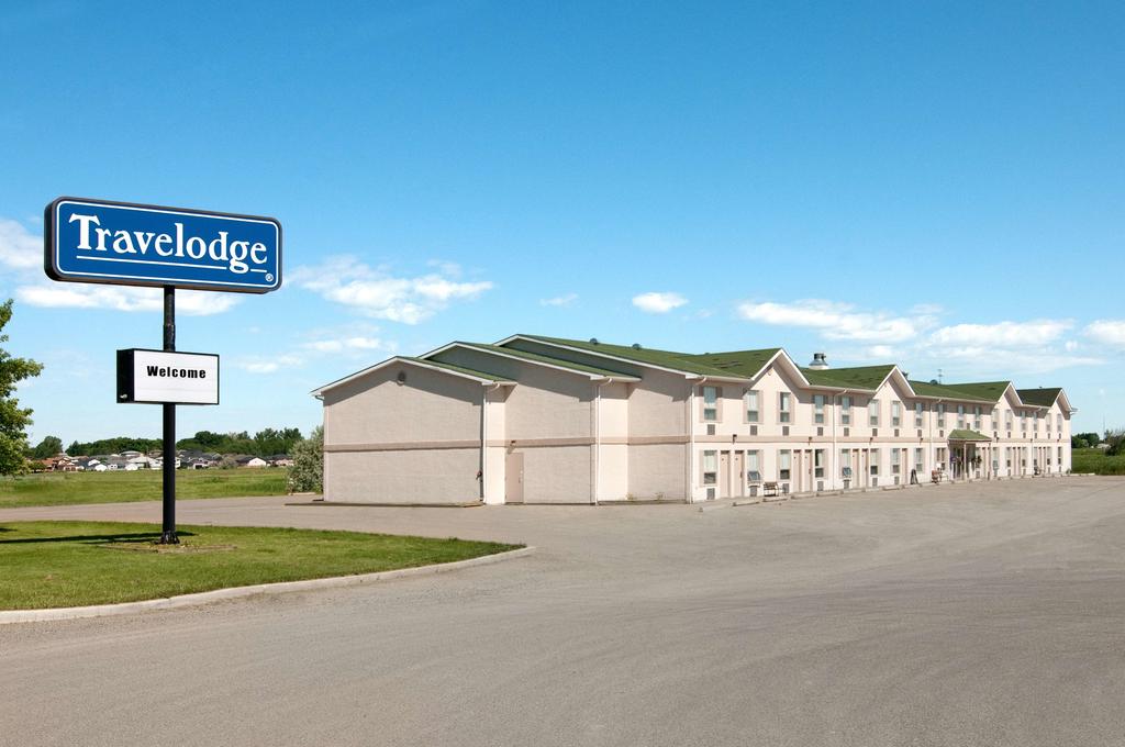 Travelodge Brooks AB