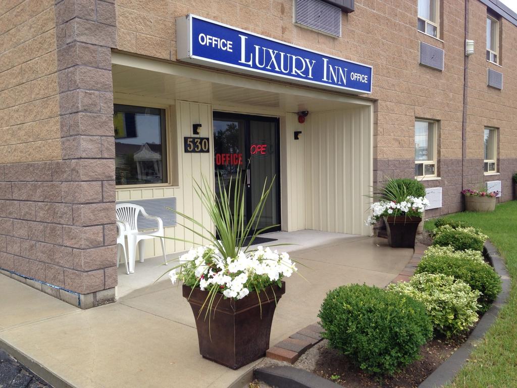 Luxury Inn