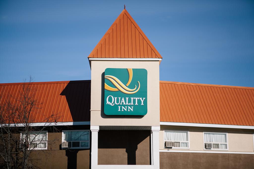 Quality Inn Whitecourt