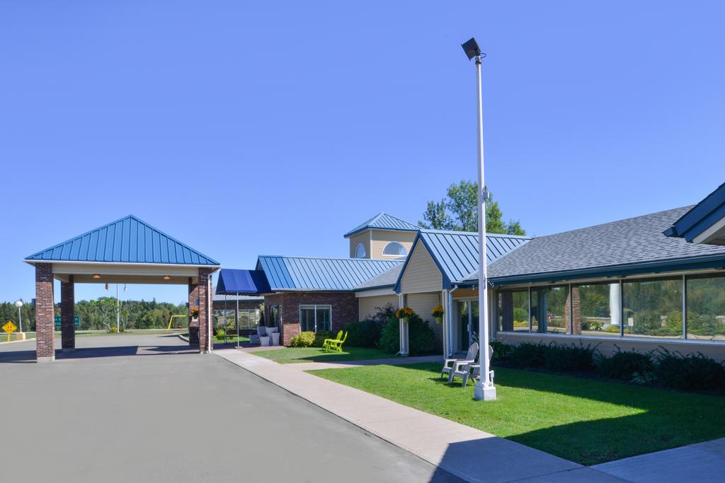 Days Inn and Suites Moncton