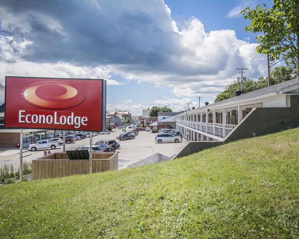 Econo Lodge Miramichi