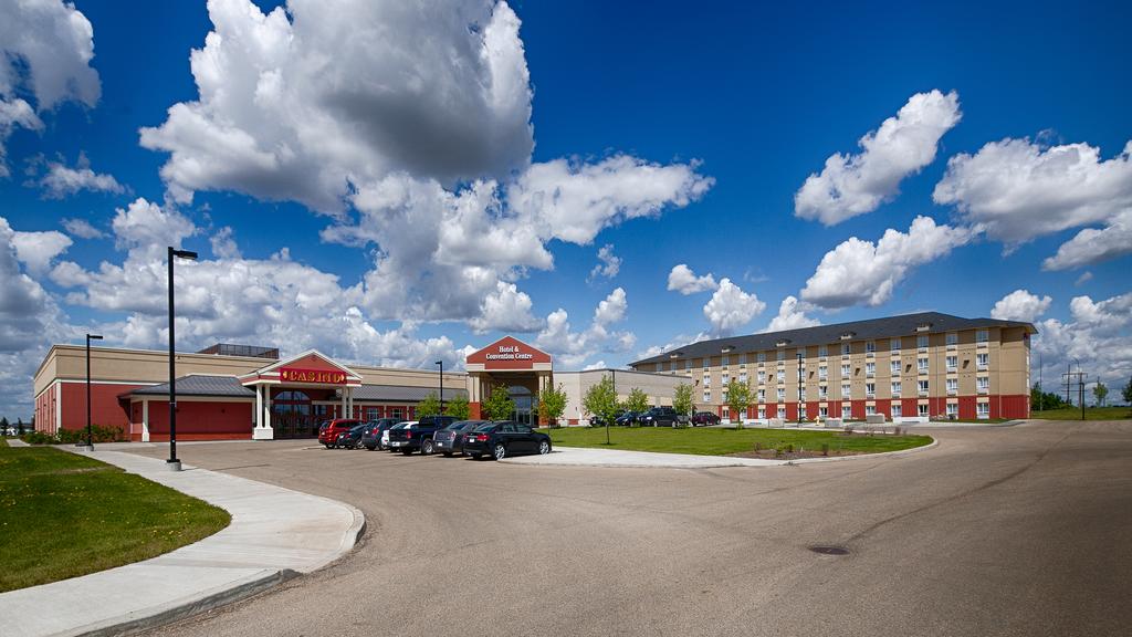 BEST WESTERN PLUS Camrose Resort and Casino