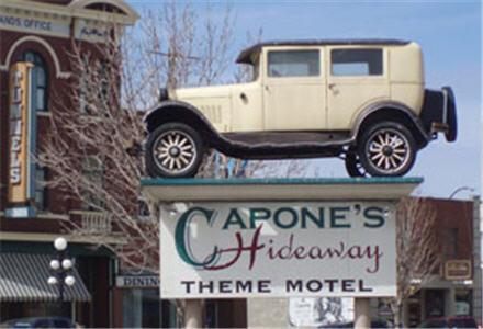 Capones Hideaway Motel