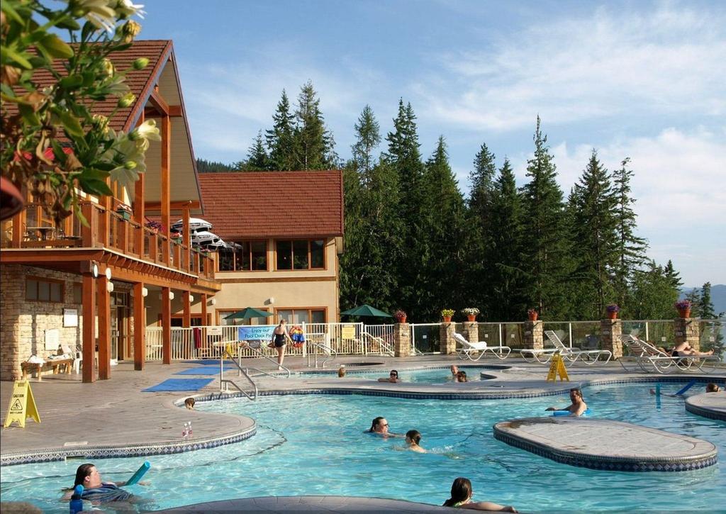 Halcyon Hot Springs Village and Spa