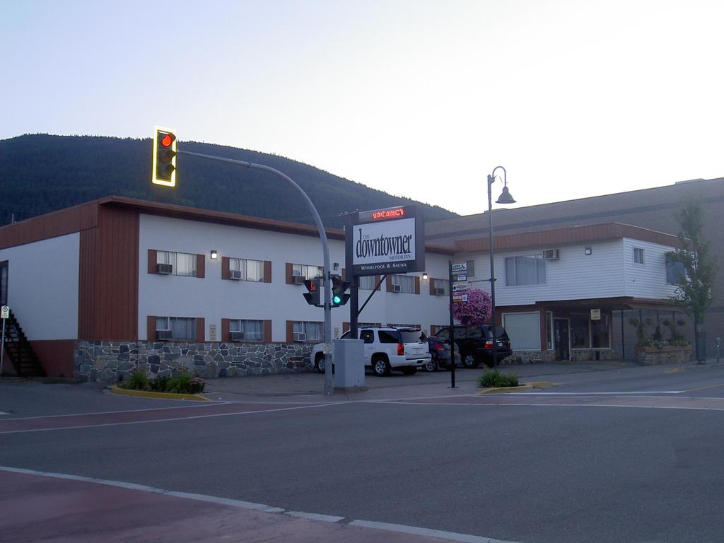 Downtowner Motor Inn