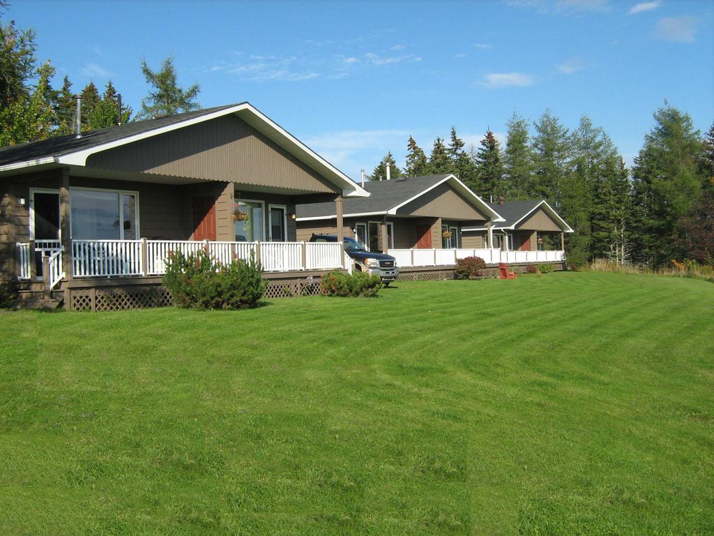 McIntyres Cottages