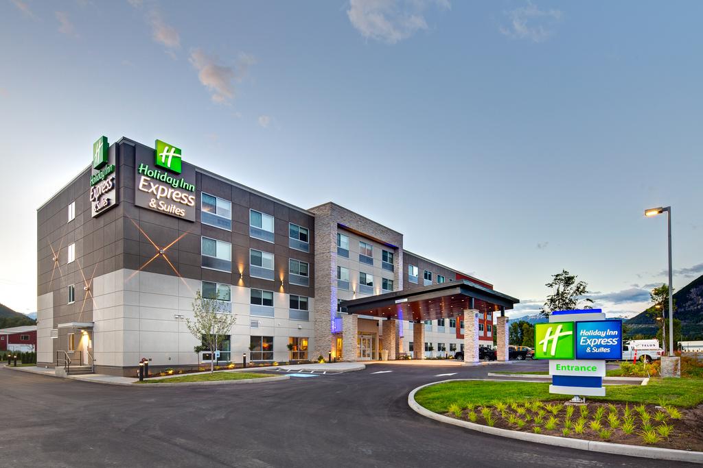 Holiday Inn Express and Suites Terrace