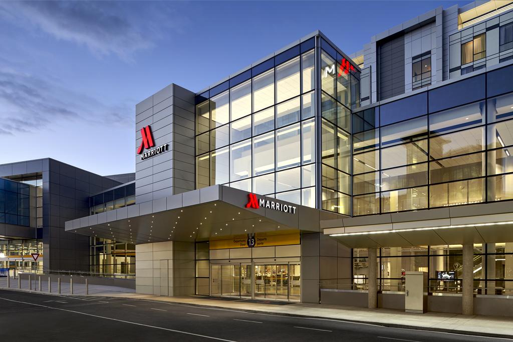 Calgary Airport Marriott In-Terminal Hotel