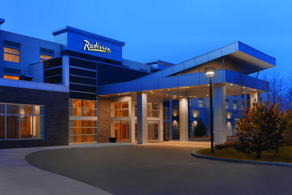 Radisson Hotel and Conference Center Calgary Airport