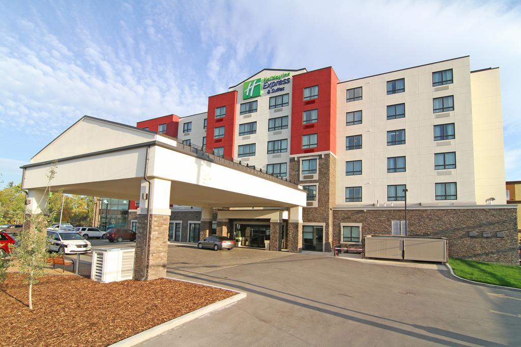 Holiday Inn Express and Suites Calgary NW-Banff Trail