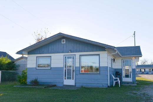 Thunderhill Motel and Suites