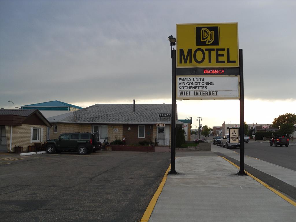 DJ Motel