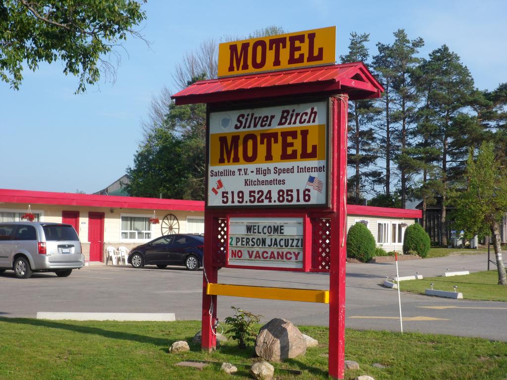 Silver Birch Motel