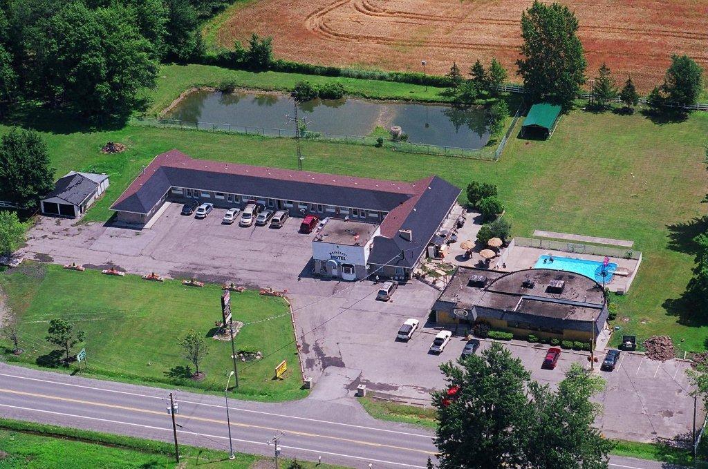 Wainfleet Motel and Restaurant