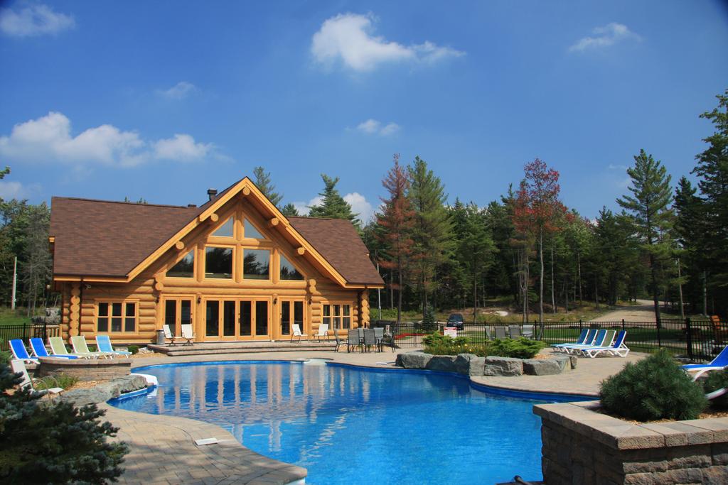 Fiddler Lake Resort