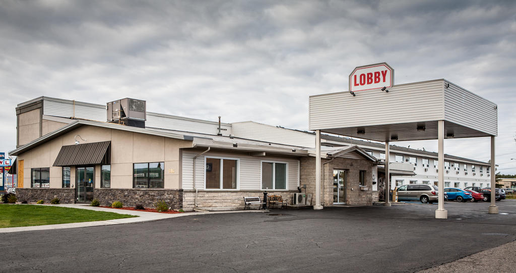 Econo Lodge Thunder Bay