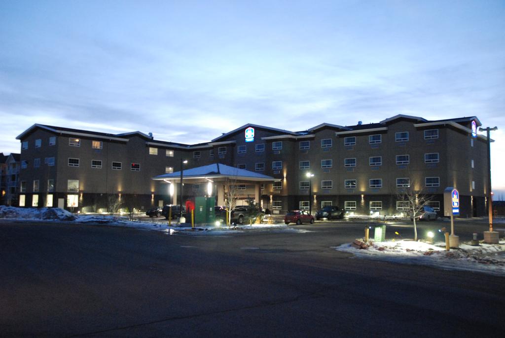 BEST WESTERN PLUS Fort Saskatchewan Inn and Suites