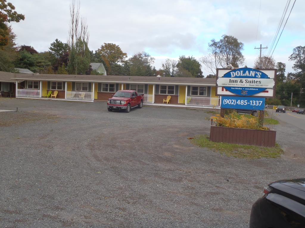 Dolans Motel